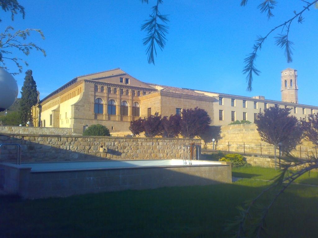 Monasterio De Rueda 2*